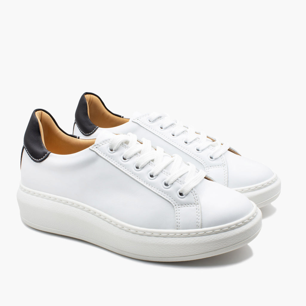 Sneaker 828 donna bianca e nera